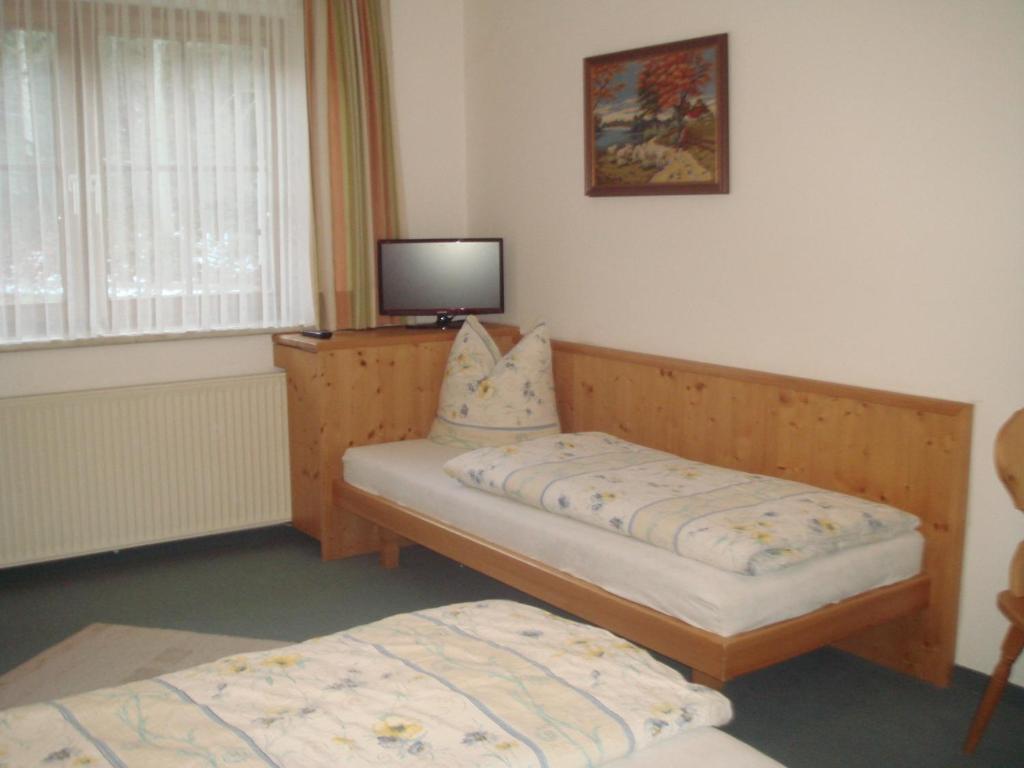 Pension Fuchs Brixen im Thale Room photo